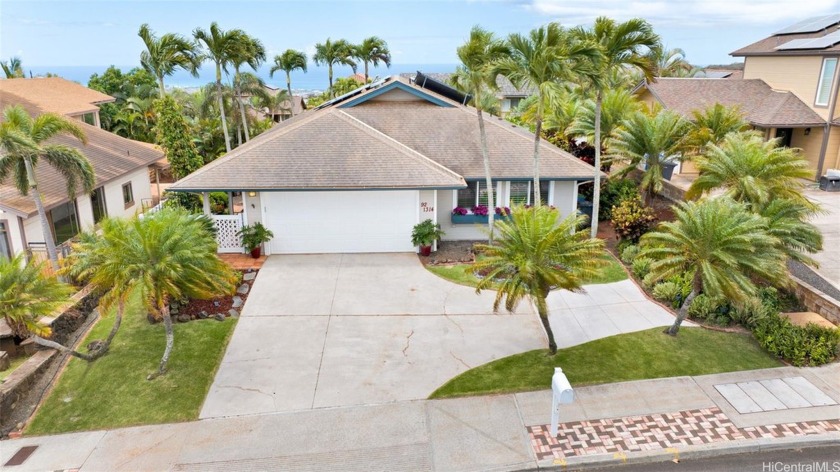 Spectacular and spacious single level home in Upper Makakilo - Beach Home for sale in Kapolei, Hawaii on Beachhouse.com