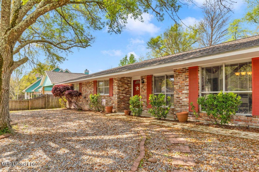 Wonderful home located just one block from the beautiful sand - Beach Home for sale in Long Beach, Mississippi on Beachhouse.com