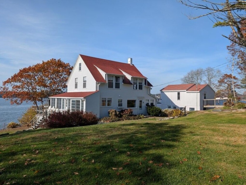 On the shores of Linekin Bay, with beaming west/southwest water - Beach Home for sale in Boothbay, Maine on Beachhouse.com