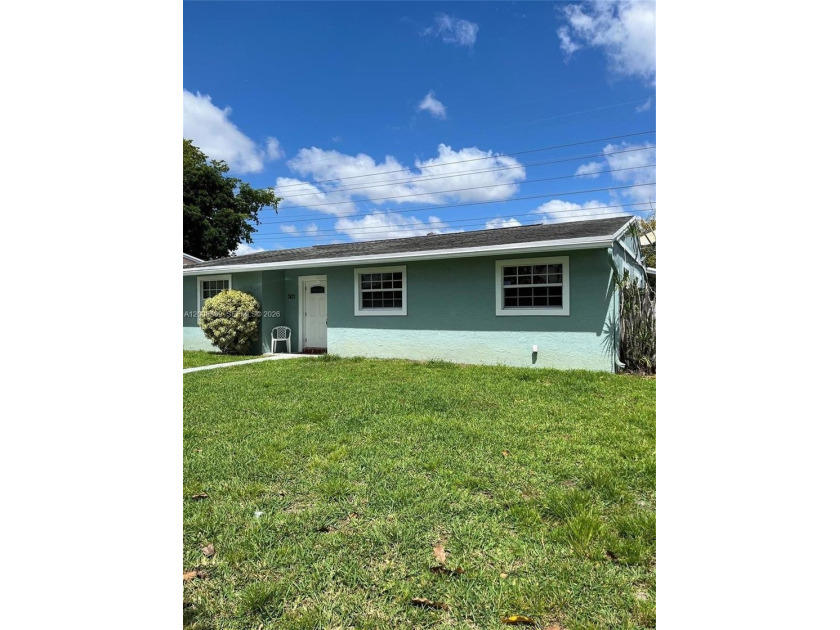 Don't miss the chance to own this beautifully maintained home in - Beach Home for sale in Margate, Florida on Beachhouse.com