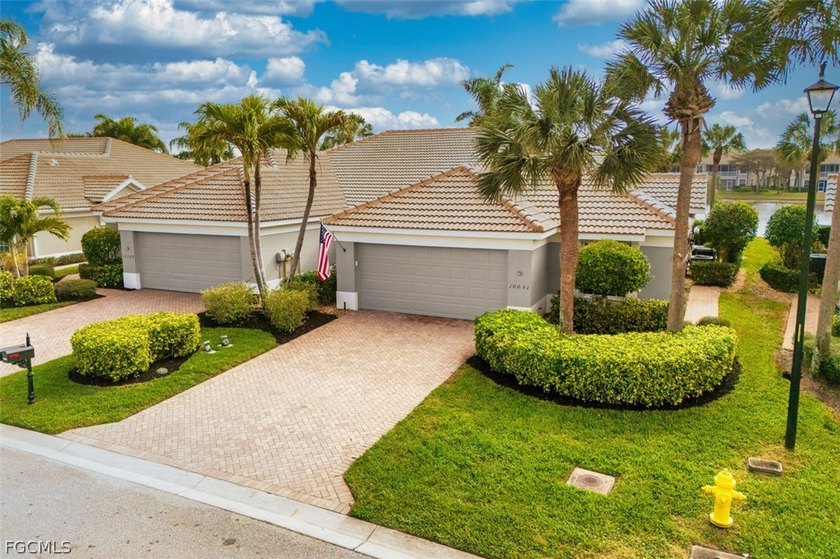 Welcome to this exquiste home in Colonial Country Club! This - Beach Home for sale in Fort Myers, Florida on Beachhouse.com