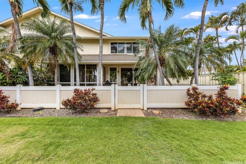 This home has it ALL! This beautiful open floor plan home in the - Beach Townhome/Townhouse for sale in Ewa Beach, Hawaii on Beachhouse.com