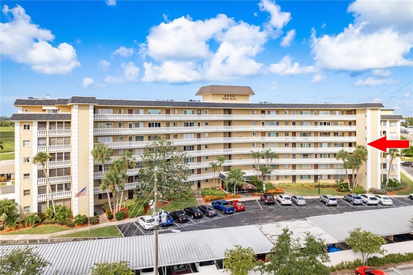 BEAUTIFULL REMODELED 2 BEDROOM 2 BATH CONDO - Enter through the - Beach Condo for sale in Seminole, Florida on Beachhouse.com