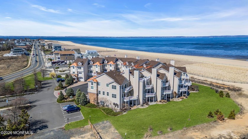This stunning 2-bedroom, 2.5-bath end-unit townhome has been - Beach Home for sale in Union Beach, New Jersey on Beachhouse.com