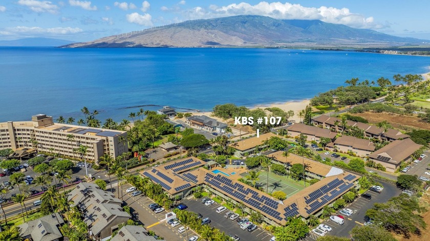 Ground floor Kihei Bay Surf studio with ocean views from the - Beach Condo for sale in Kihei, Hawaii on Beachhouse.com