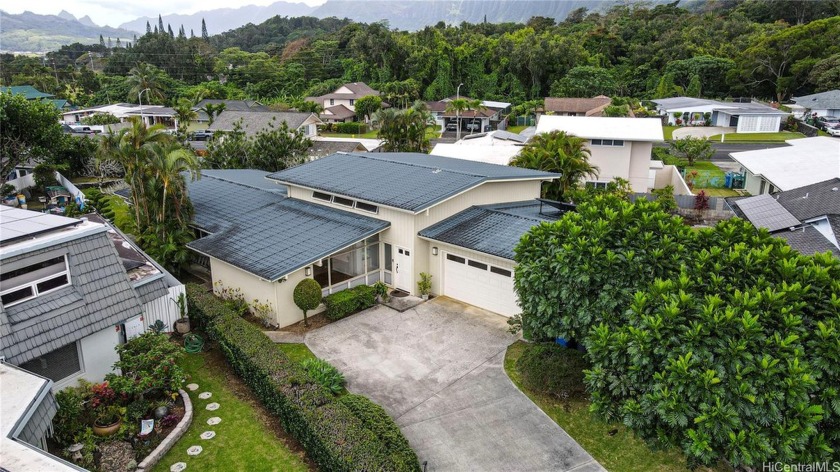 Meticulously maintained 4 bedroom home with a great home you - Beach Home for sale in Kaneohe, Hawaii on Beachhouse.com