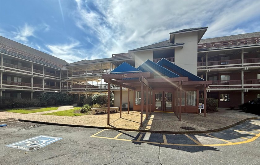 ***BE SURE TO WATCH WALK-THRU VIDEO INCLUDED IN LISTING!!*** - Beach Condo for sale in Myrtle Beach, South Carolina on Beachhouse.com