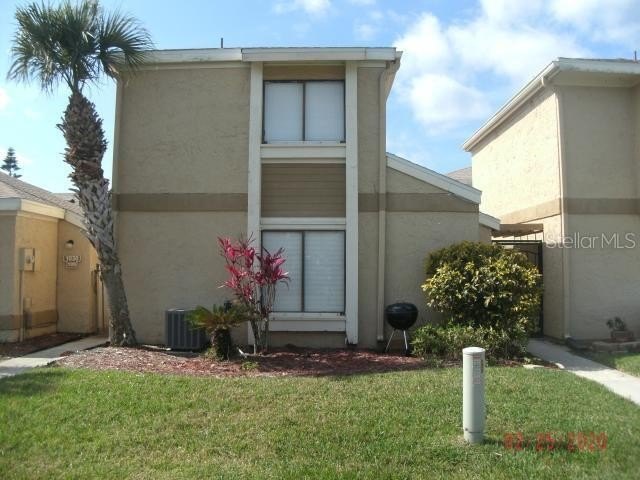 Beautifully updated townhouse is move in ready! This beautiful - Beach Townhome/Townhouse for sale in Palm Bay, Florida on Beachhouse.com