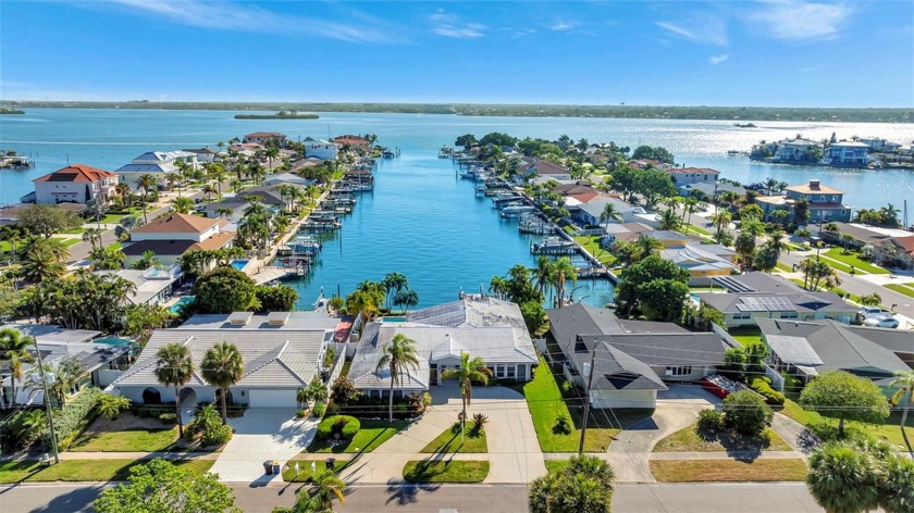 One or more photo(s) has been virtually staged. Welcome to your - Beach Home for sale in Clearwater, Florida on Beachhouse.com