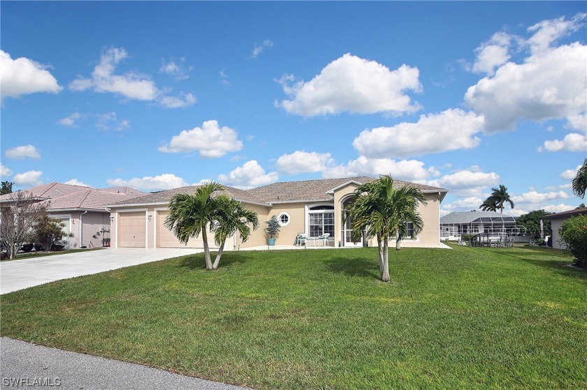 First time being offered original owner very well maintained - Beach Home for sale in Cape Coral, Florida on Beachhouse.com