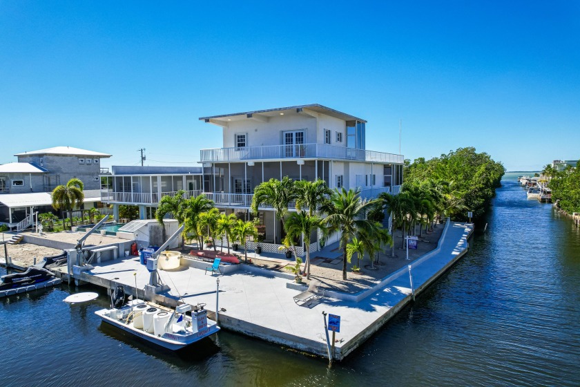 LARGE CONCRETE WATERFRONT ***WITH CONCRETE ROOF,***  4 bedroom - Beach Home for sale in Key Largo, Florida on Beachhouse.com