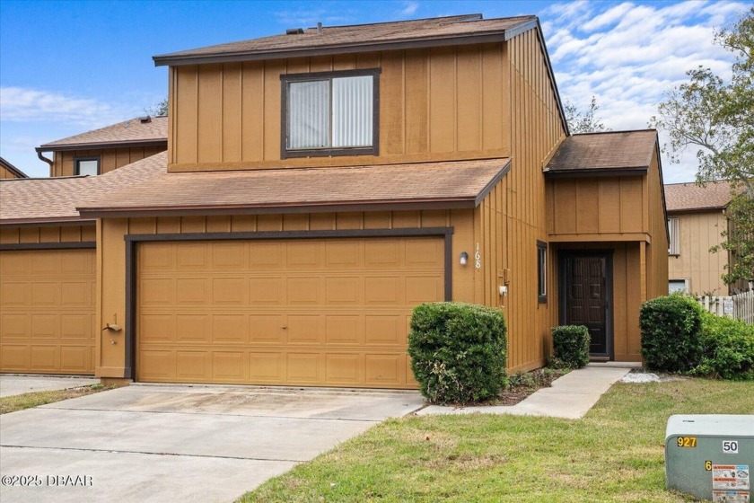 PRICE ADJUSTMENT & NEW ROOF Welcome to 168 Lakewood Village - Beach Townhome/Townhouse for sale in Daytona Beach, Florida on Beachhouse.com