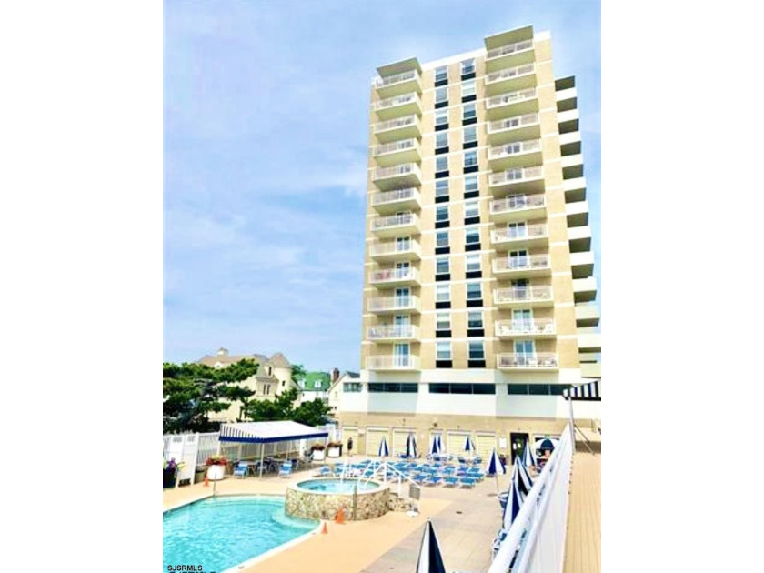 PENTHOUSE CONDO!!!! with Amazing Ocean Views! THESE UNITS DO NOT - Beach Condo for sale in Atlantic City, New Jersey on Beachhouse.com