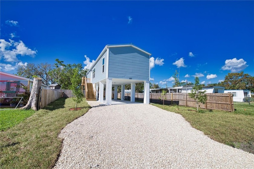 EXCEPTIONAL VALUE!!

This brand-new modular home offers the - Beach Home for sale in Nokomis, Florida on Beachhouse.com