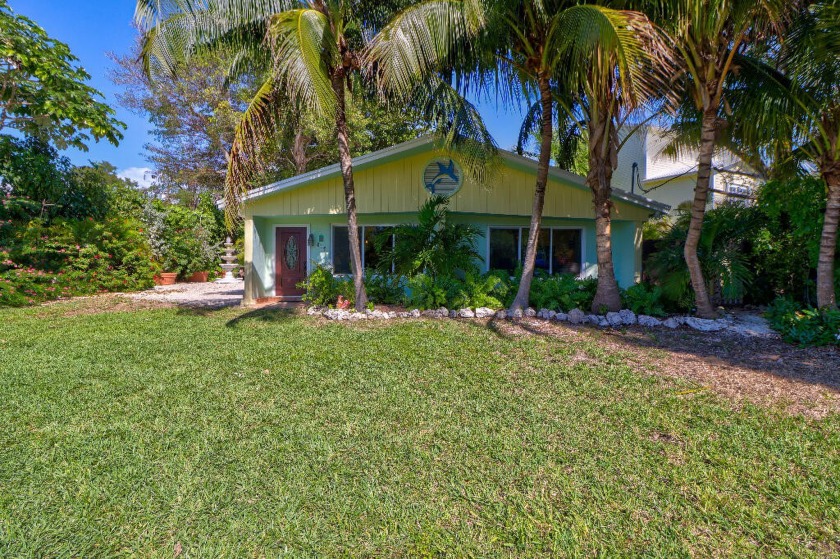Welcome to this Classic Keys retreat nestled in the heart of - Beach Home for sale in Summerland Key, Florida on Beachhouse.com