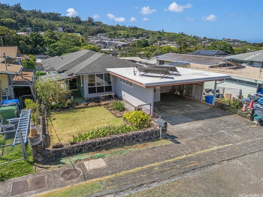 Don't miss this excellent opportunity to own a single-level home - Beach Home for sale in Honolulu, Hawaii on Beachhouse.com
