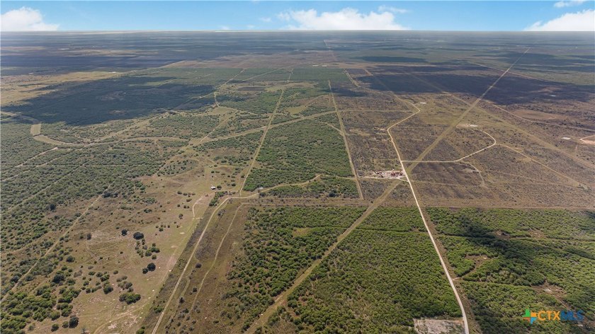 The Robertson Ranch is a premier 760+/- acre high fenced - Beach Acreage for sale in Tivoli, Texas on Beachhouse.com