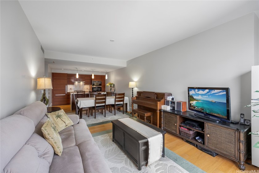 Welcome to Anaha !Honolulu's premier luxury residence in the - Beach Condo for sale in Honolulu, Hawaii on Beachhouse.com