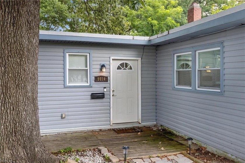 Move-in ready with room to make it your own! This updated 3-bed - Beach Home for sale in Norfolk, Virginia on Beachhouse.com