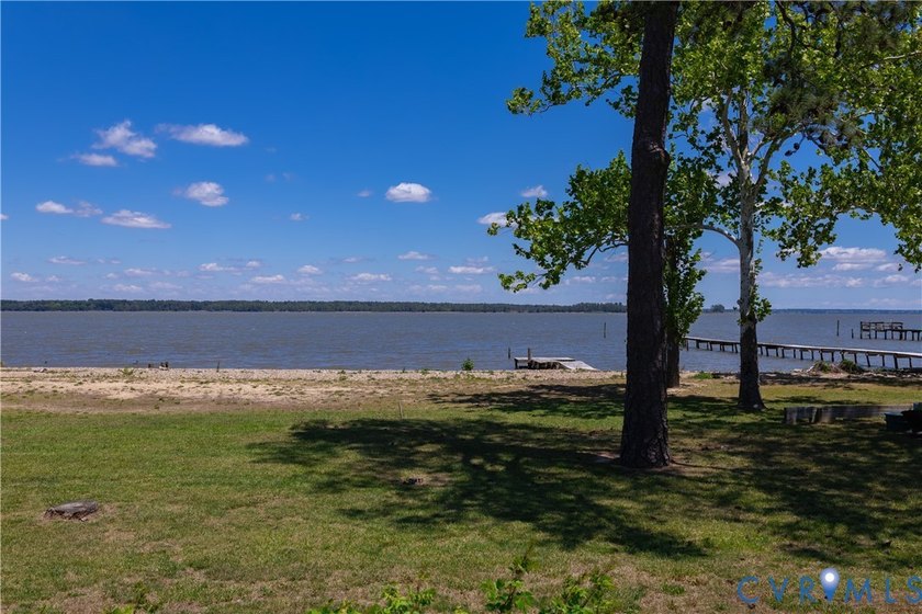 Welcome to this charming property offering direct access to the - Beach Home for sale in Surry, Virginia on Beachhouse.com