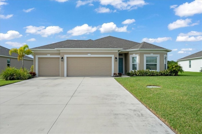 Private water views from your patio, this 4bd, 2ba, 3car home - Beach Home for sale in Sebastian, Florida on Beachhouse.com