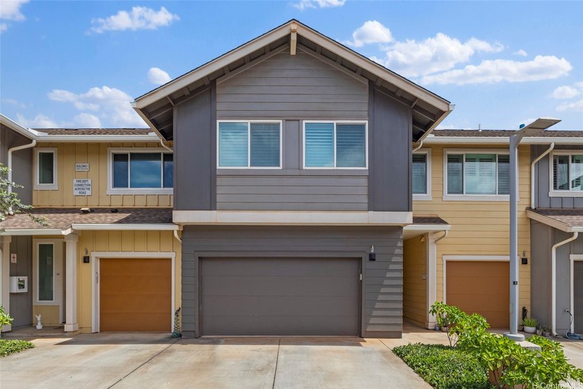 Welcome to one of the largest floor plans in the Walea complex - Beach Condo for sale in Waipahu, Hawaii on Beachhouse.com