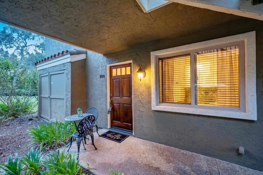 Beautifully maintained corner residence in the highly desirable - Beach Condo for sale in La Jolla, California on Beachhouse.com