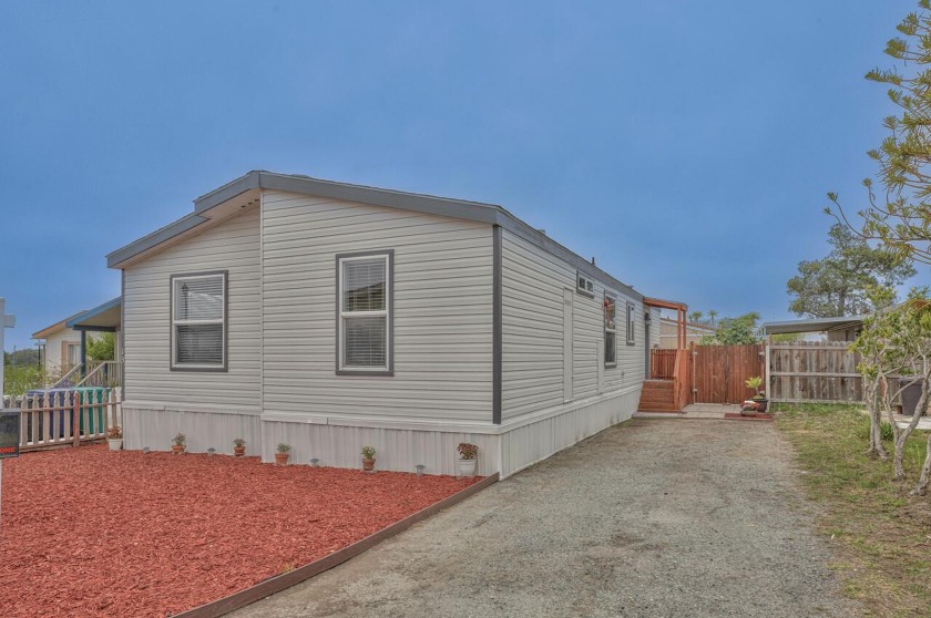 ***LOCATION, LOCATION, LOCATION!!!*** MINUTES FROM THE BEACH - Beach Home for sale in Moss Landing, California on Beachhouse.com