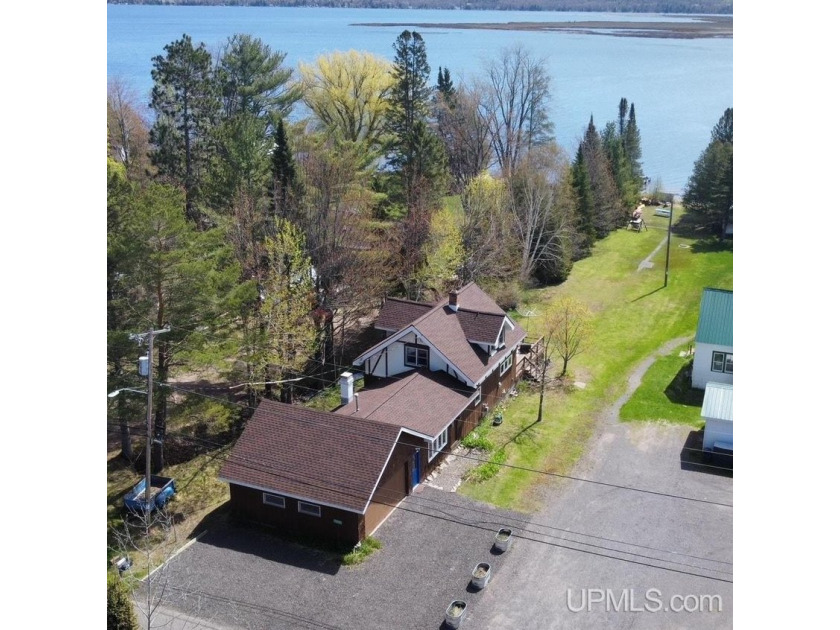 Welcome to waterfront living in the charming community of - Beach Home for sale in Chassell, Michigan on Beachhouse.com