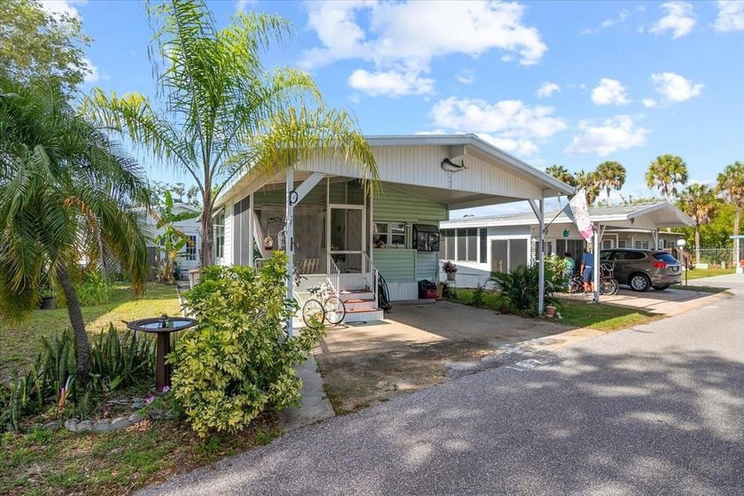 PRICE REDUCTION!!! Welcome to sunny Bradenton in this active 55+ - Beach Home for sale in Bradenton, Florida on Beachhouse.com