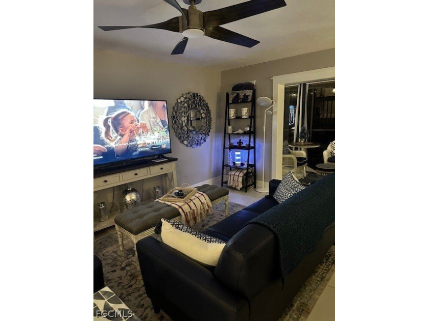 One of the nicest Units in Blue Crab Key. Offered fully - Beach Condo for sale in Bokeelia, Florida on Beachhouse.com