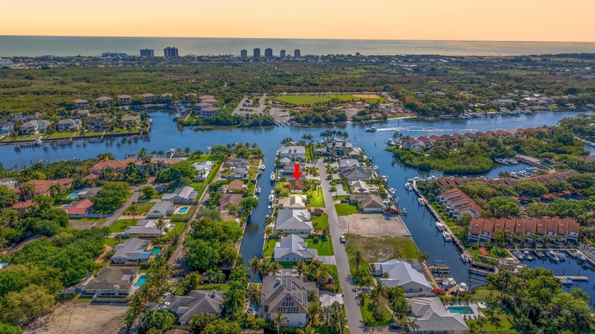 Rare opportunity to build on a .29-acre deepwater lot with 100 - Beach Home for sale in Palm Beach Gardens, Florida on Beachhouse.com