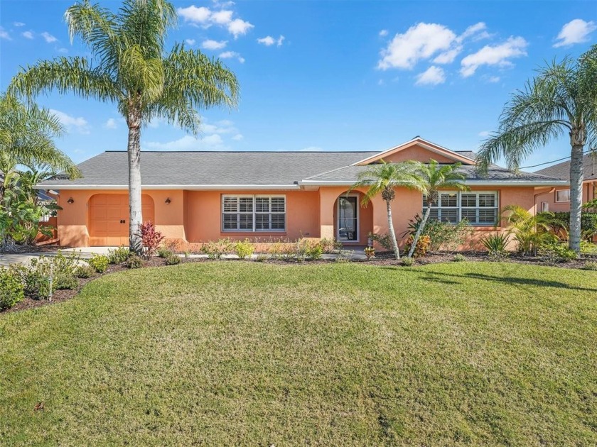 Welcome to this stunning saltwater pool home, beautifully - Beach Home for sale in Palm Coast, Florida on Beachhouse.com