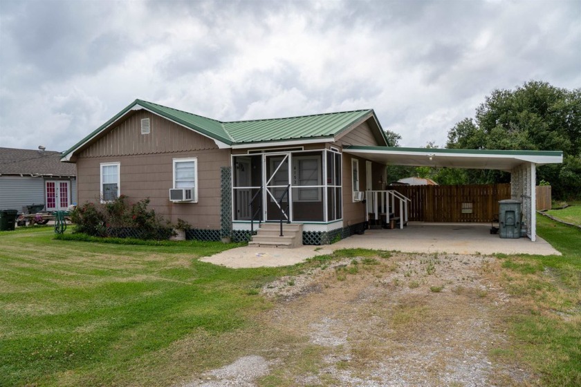 This 4-bedroom, 2-bath home in Chauvin offers bayouside living - Beach Home for sale in Chauvin, Louisiana on Beachhouse.com