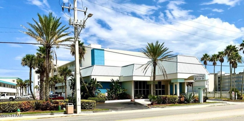 PRICE IMPROVEMENT! Fully furnished and turn-key, this property - Beach Condo for sale in Daytona Beach, Florida on Beachhouse.com