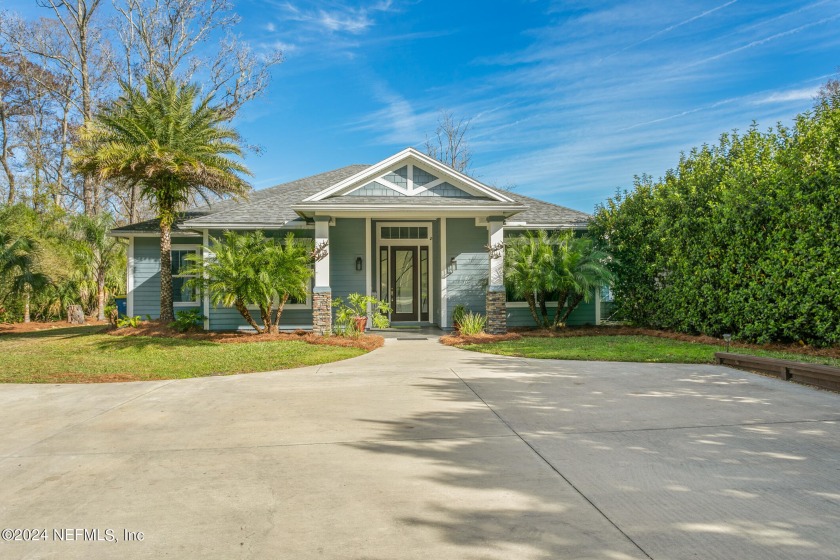 SURPRISE! Navigable waterfront on 2 acres and an awesome 1 story - Beach Home for sale in Jacksonville, Florida on Beachhouse.com