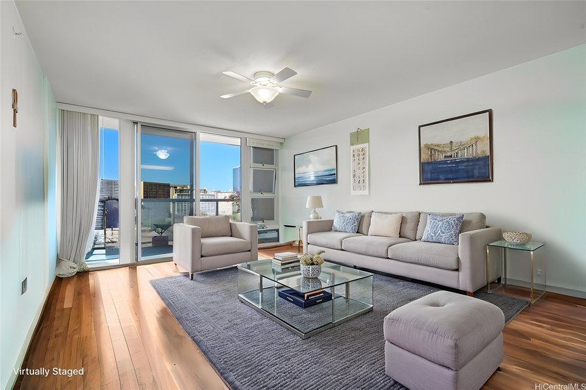 Perfectly positioned in the heart of town, this inviting - Beach Condo for sale in Honolulu, Hawaii on Beachhouse.com