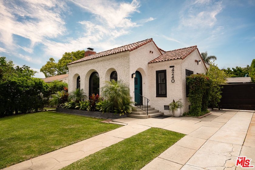 Nestled in the highly sought-after Belmont Heights neighborhood - Beach Home for sale in Long Beach, California on Beachhouse.com