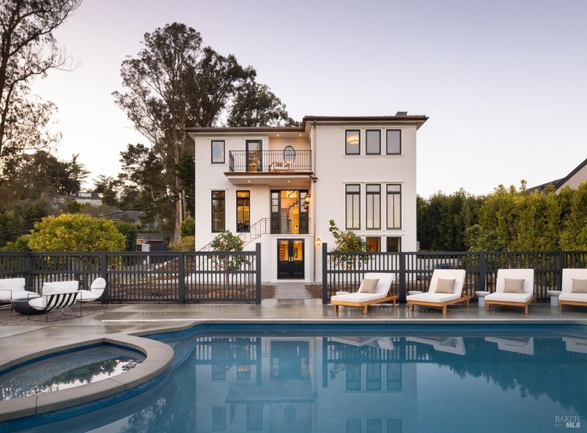 First time on the market in 58 years! Set on an expansive - Beach Home for sale in Mill Valley, California on Beachhouse.com