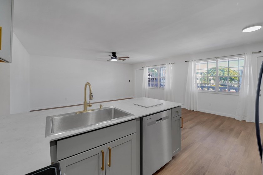 Beautiful renovated unit east of Federal Hwy, close to the Beach - Beach Condo for sale in Fort Lauderdale, Florida on Beachhouse.com