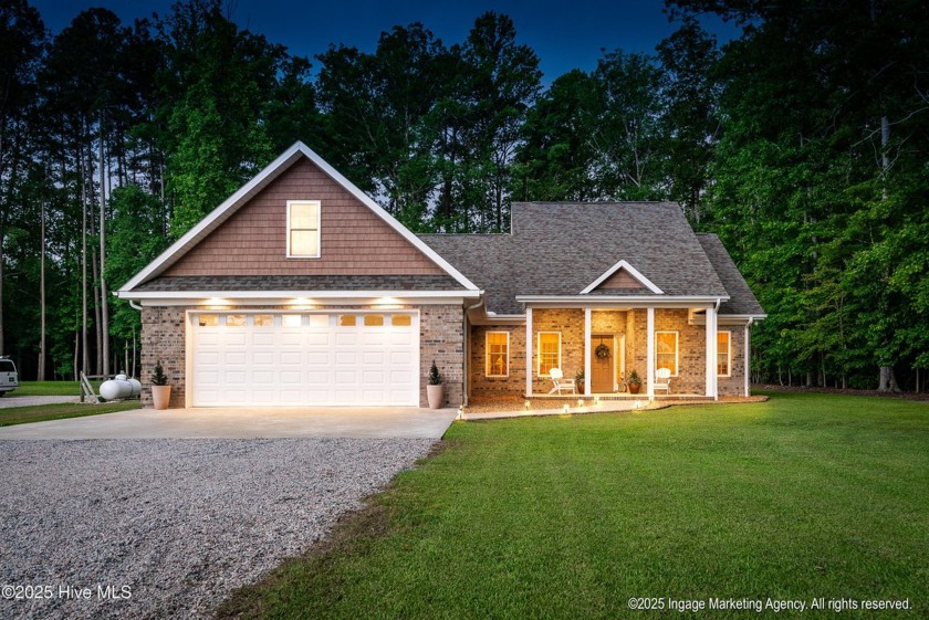 Dream home in the desirable River Hills Neighborhood with - Beach Home for sale in Blounts Creek, North Carolina on Beachhouse.com