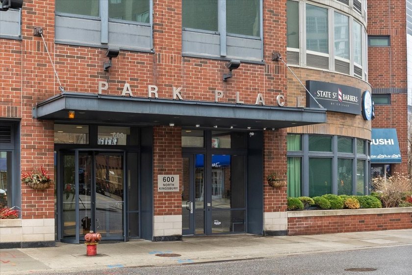 600 N Kingsbury St unit: 1614 - Beach Condo for sale in Chicago, Illinois on Beachhouse.com