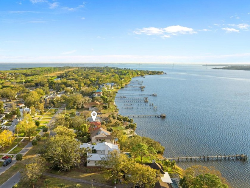 Wake up to million-dollar views, and unwind with spectacular - Beach Home for sale in Oldsmar, Florida on Beachhouse.com