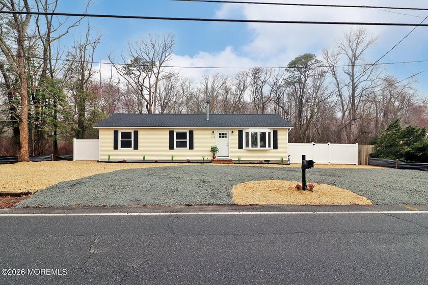 Beautifully renovated ranch backing up to the woods and within - Beach Home for sale in Waretown, New Jersey on Beachhouse.com