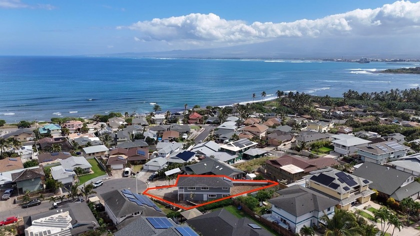 Experience Kahului Bay and sunrises over Haleakala in this - Beach Home for sale in Wailuku, Hawaii on Beachhouse.com