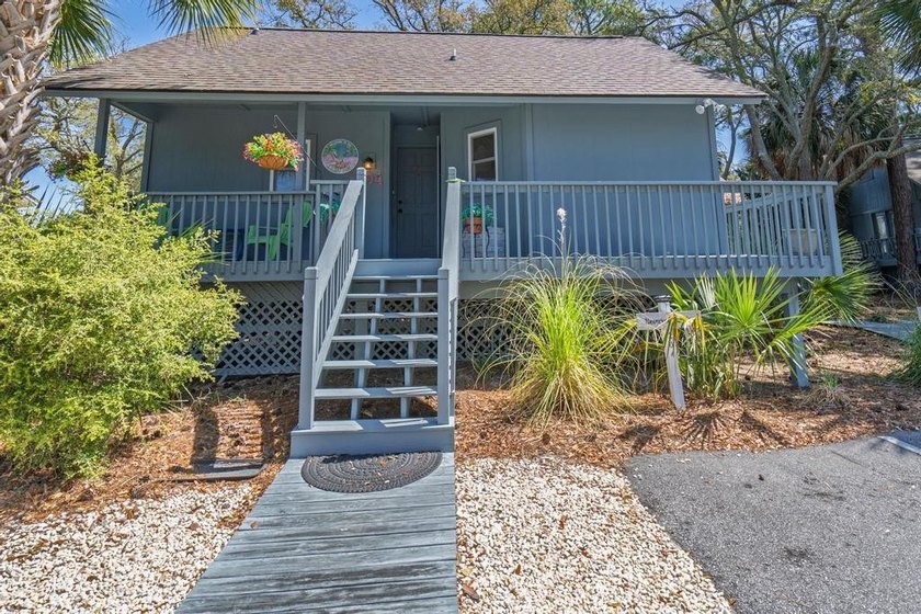 Best buy on a Single Family Home on Edisto Beach. This 2BR, 1BA - Beach Home for sale in Edisto Island, South Carolina on Beachhouse.com
