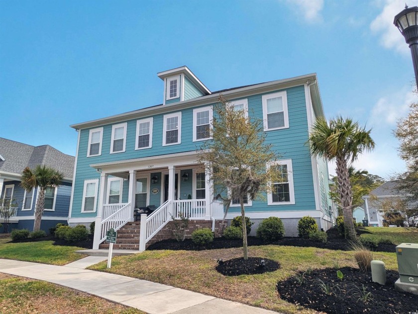 MOTIVATED SELLER! Welcome to this exceptional 4-bedroom, 3 - Beach Home for sale in North Myrtle Beach, South Carolina on Beachhouse.com