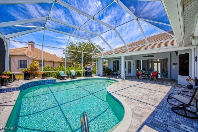 Welcome to your dream waterfront home with southern exposure in - Beach Home for sale in Fort Myers, Florida on Beachhouse.com