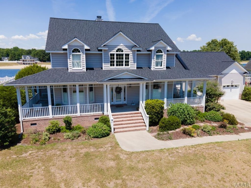 Great living on the lake.  Incredible front porch says, *Sit - Beach Home for sale in Edenton, North Carolina on Beachhouse.com