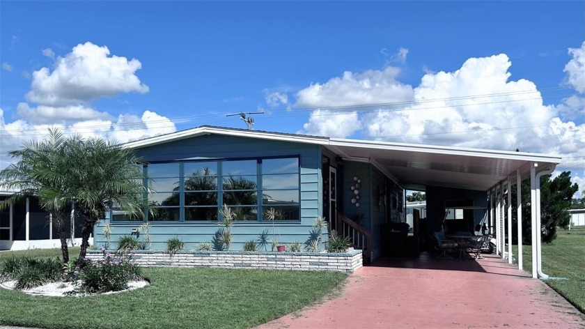 TURN-KEY HOME in this 55+ active community with boat access to - Beach Home for sale in North Port, Florida on Beachhouse.com